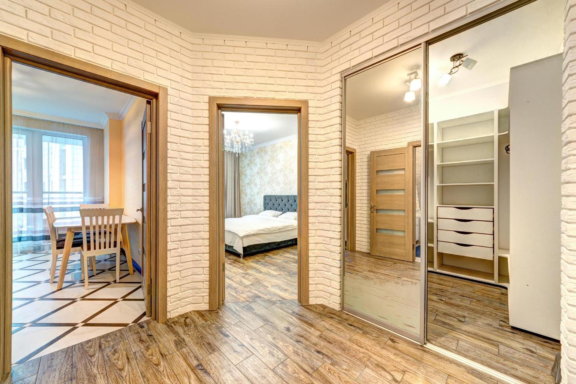 Apartment Voskresenska 18 , Парковые Озера Kijów Pokój zdjęcie