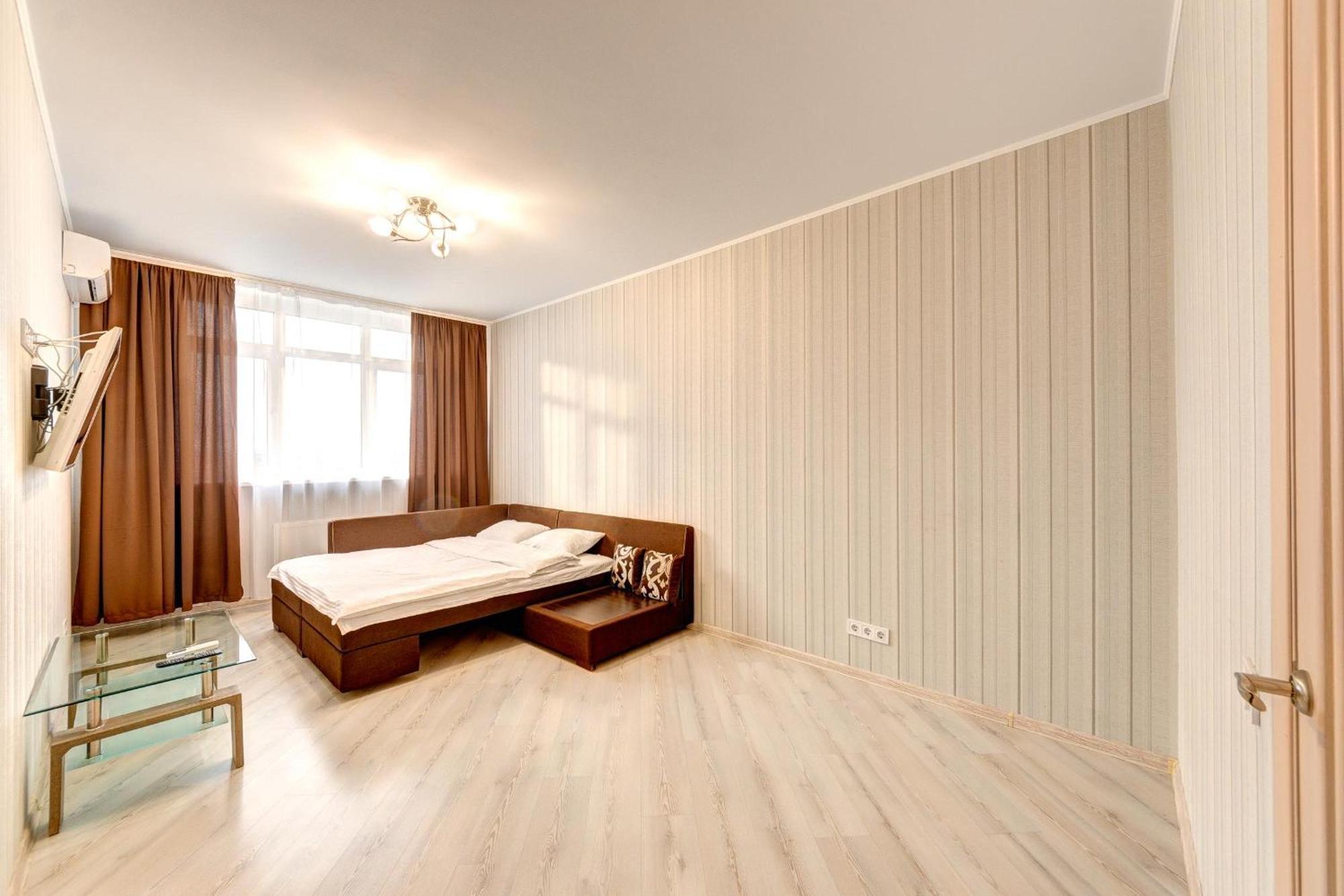 Apartment Voskresenska 18 , Парковые Озера Kijów Pokój zdjęcie