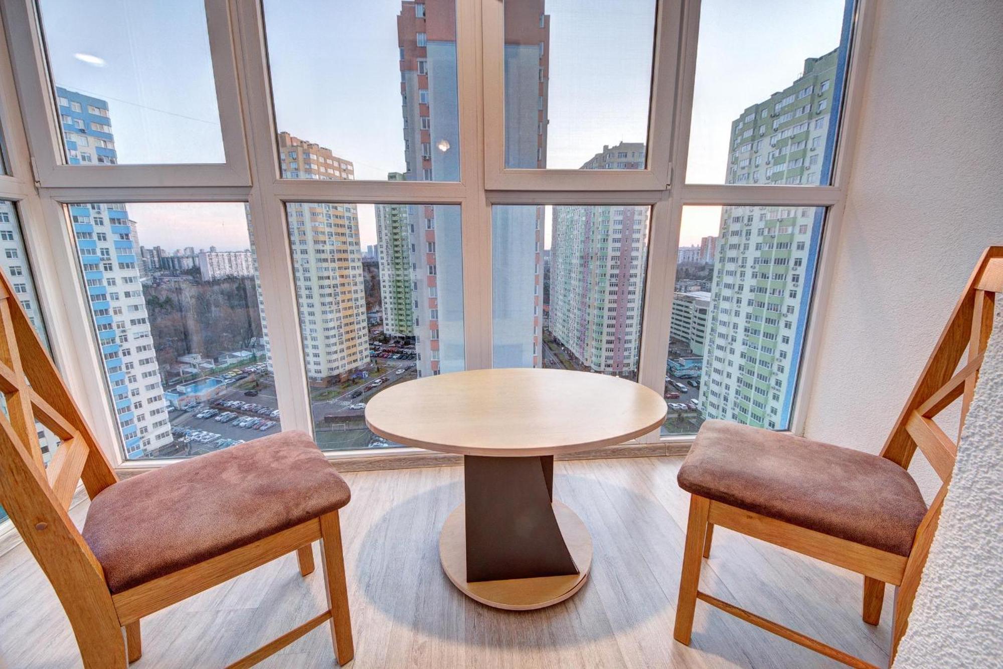 Apartment Voskresenska 18 , Парковые Озера Kijów Pokój zdjęcie