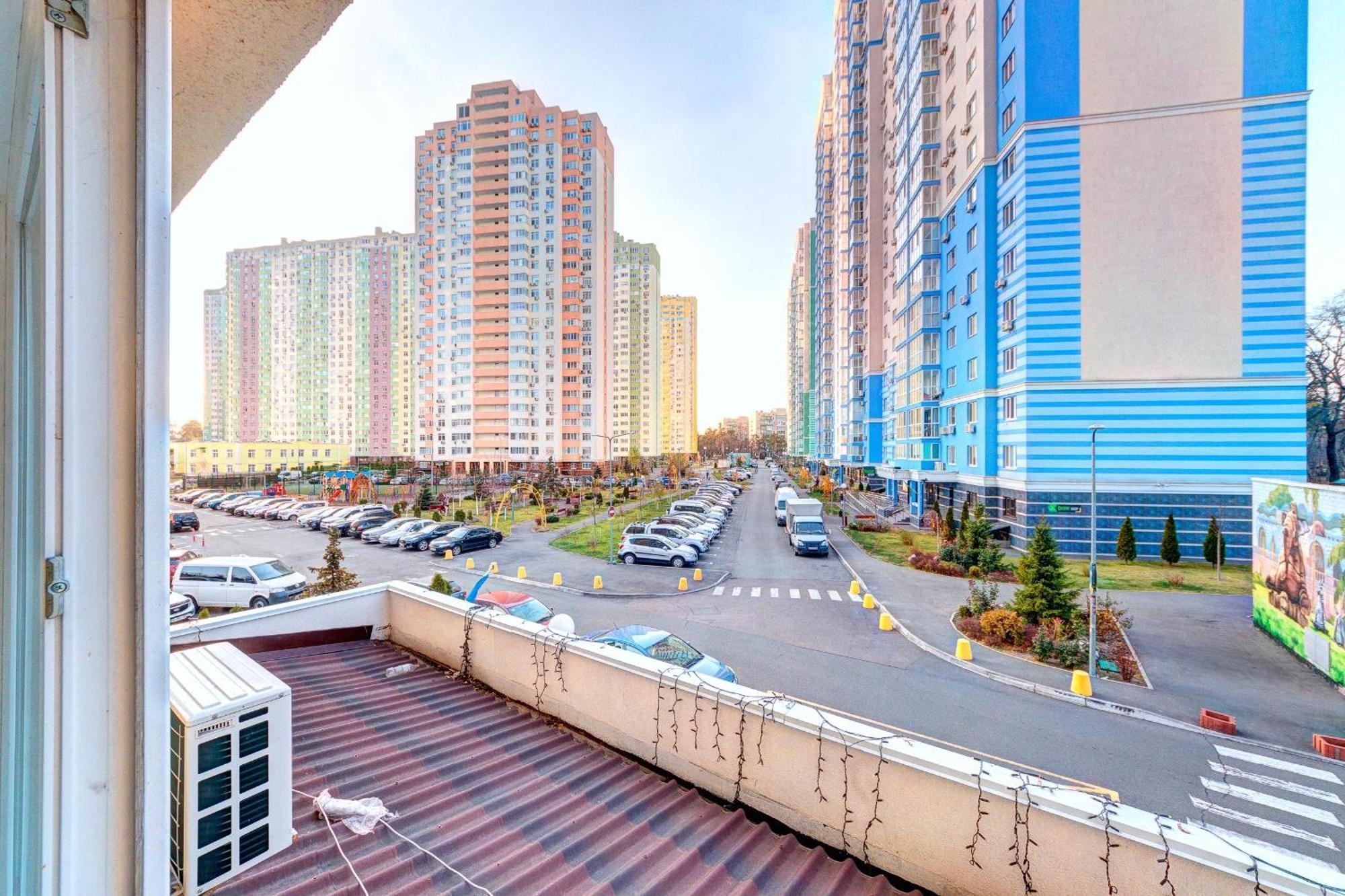 Apartment Voskresenska 18 , Парковые Озера Kijów Pokój zdjęcie